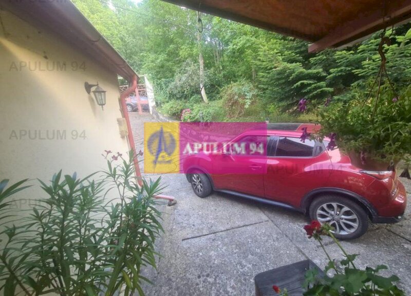 Casa de vacanta de vanzare in Cornu - Zona Cornu de Sus